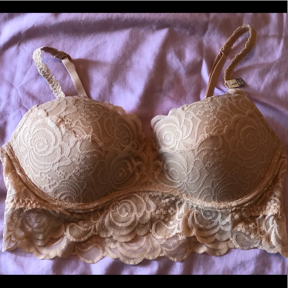 VICTORIA’S SECRET BRALETTE